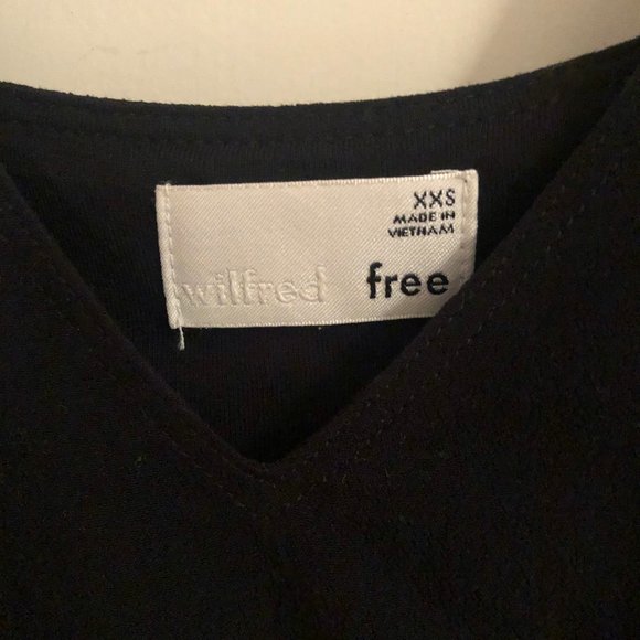 Aritzia Wilfred Tank - Black - Picture 7 of 9